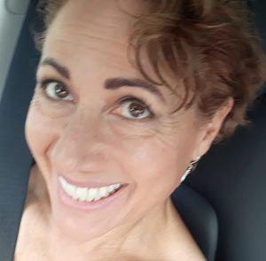 Meet your Posher, Alyson